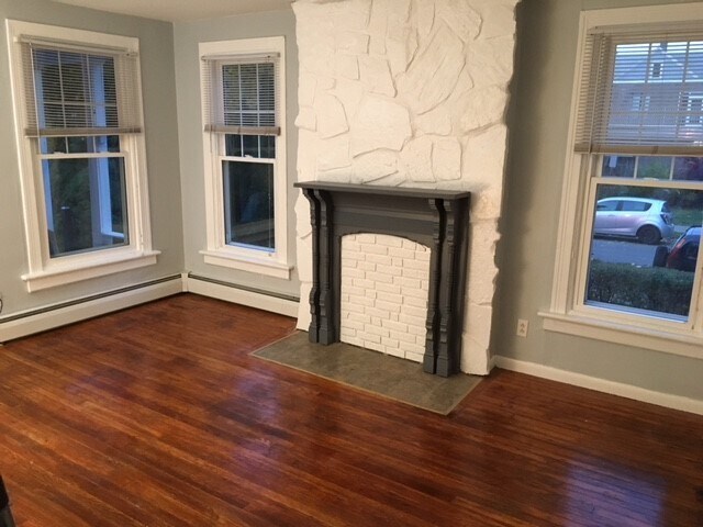 Primary Photo - 619 Elmwood Ave