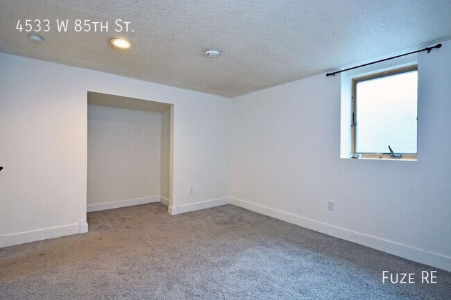 Building Photo - 4533 W 85th St