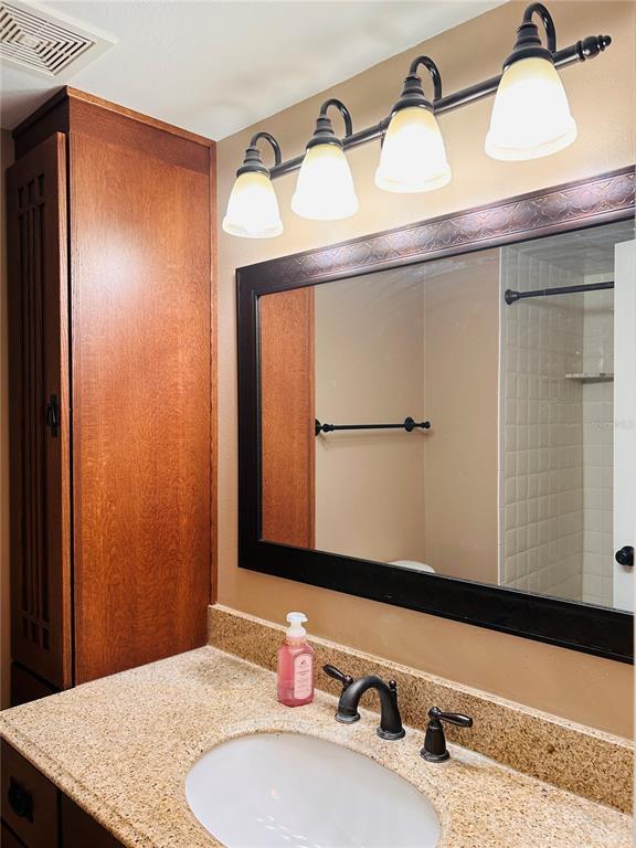 Building Photo - 2915 Pine Cone Cir