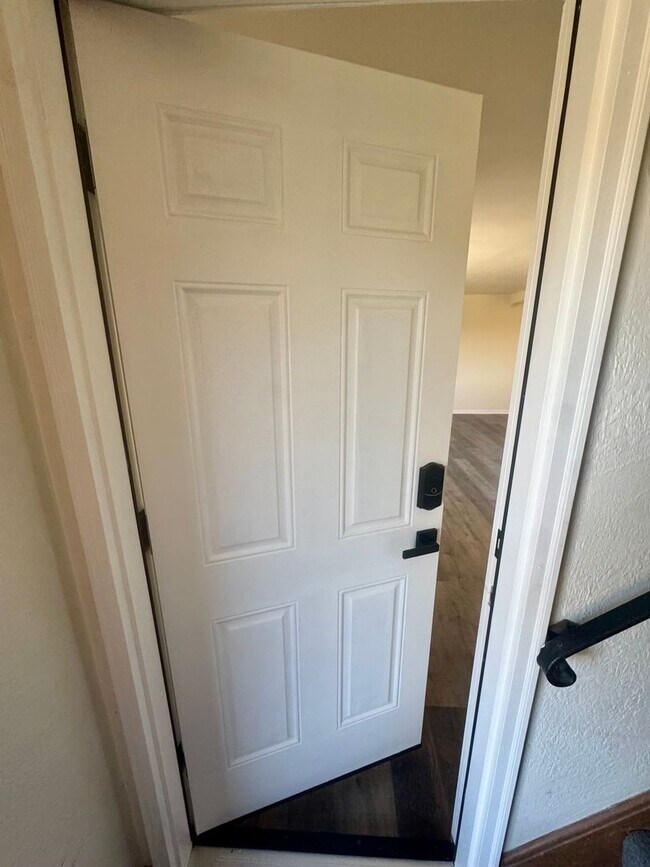 Building Photo - 229-231 Marylea Avenue (LO)