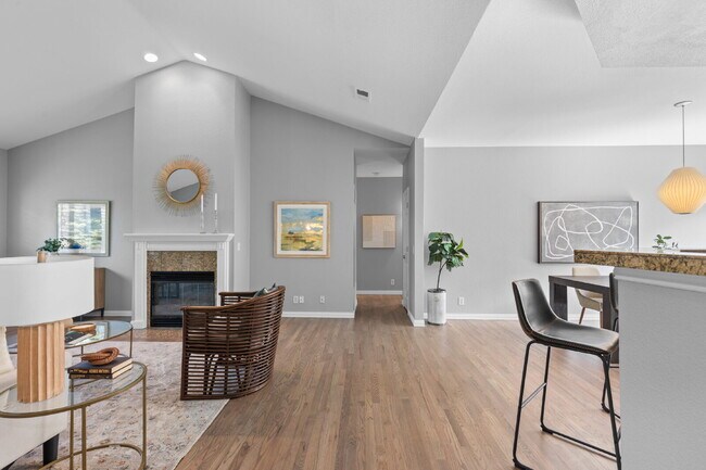 Building Photo - $3,350.00 - 2 Bedroom, 2.5 Bathroom Condo ...