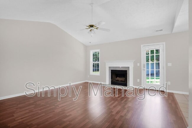 Building Photo - 104 Stockade Ct