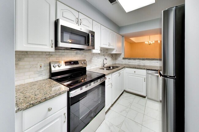 Building Photo - 10823 Hampton Mill Terrace