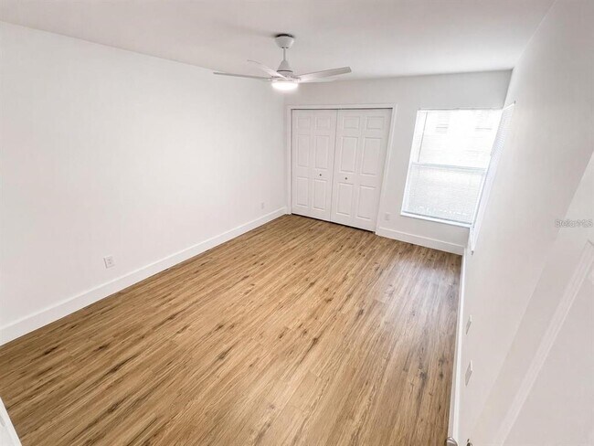Building Photo - 4702 Sutton Terrace