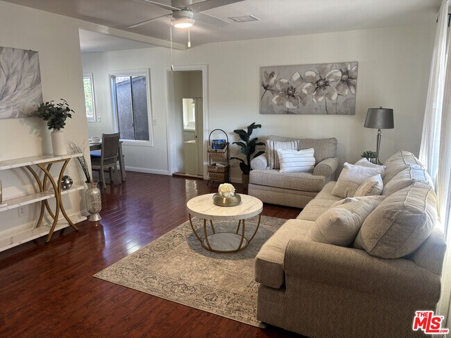 Building Photo - 2723 Ballard St