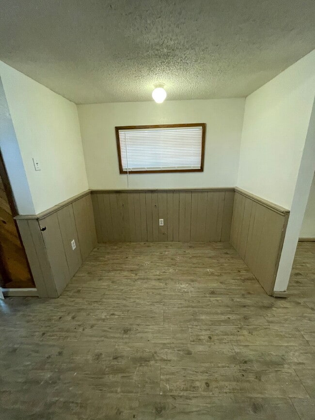 Building Photo - Beautiful House Minutes From Marsha Sharp ...