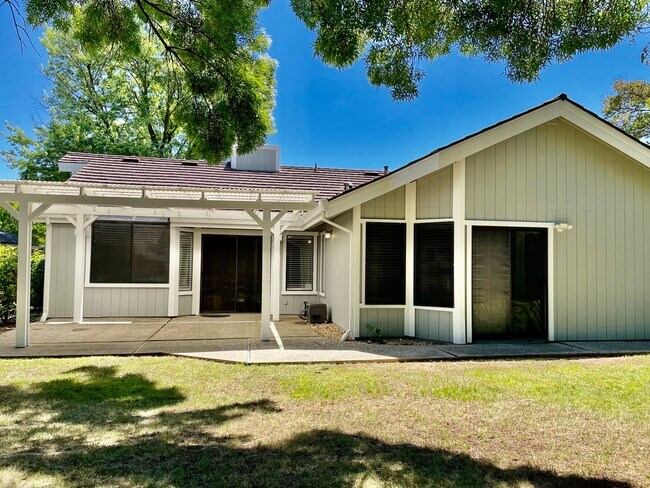 Building Photo - 1412 Mother Lode Dr