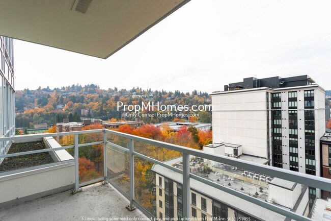 Building Photo - Modern 2-Bedroom, 2-Bath Condo with Stunni...