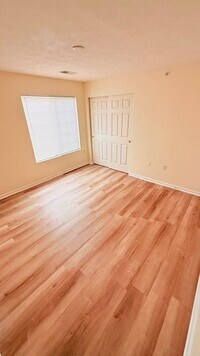 Building Photo - 3044 Westminster Dr