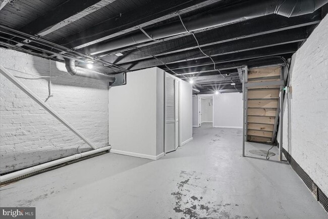 Building Photo - 2907 McElderry St