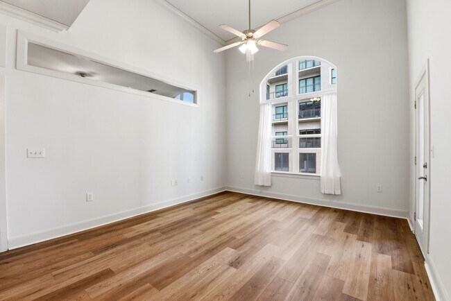 Building Photo - 1010 Rosine St