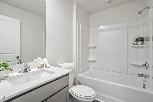 Building Photo - 24 Red Clover Dr