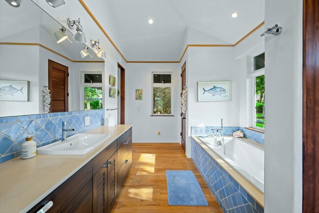 Building Photo - 160 Piialii Pl