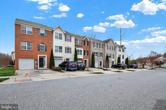 Building Photo - 4706 Wineleaf Ln