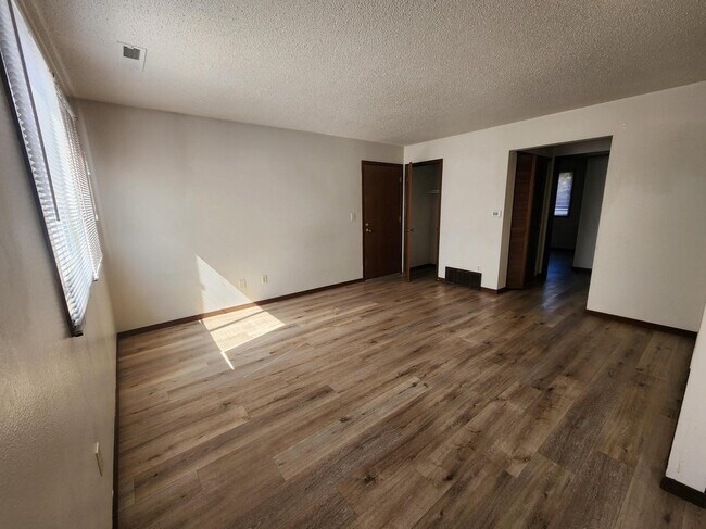 Building Photo - 922 Boston Way