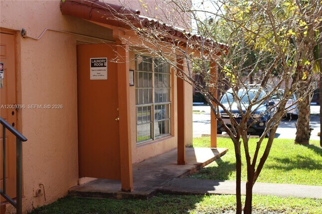 Building Photo - 7208 Fairway Dr