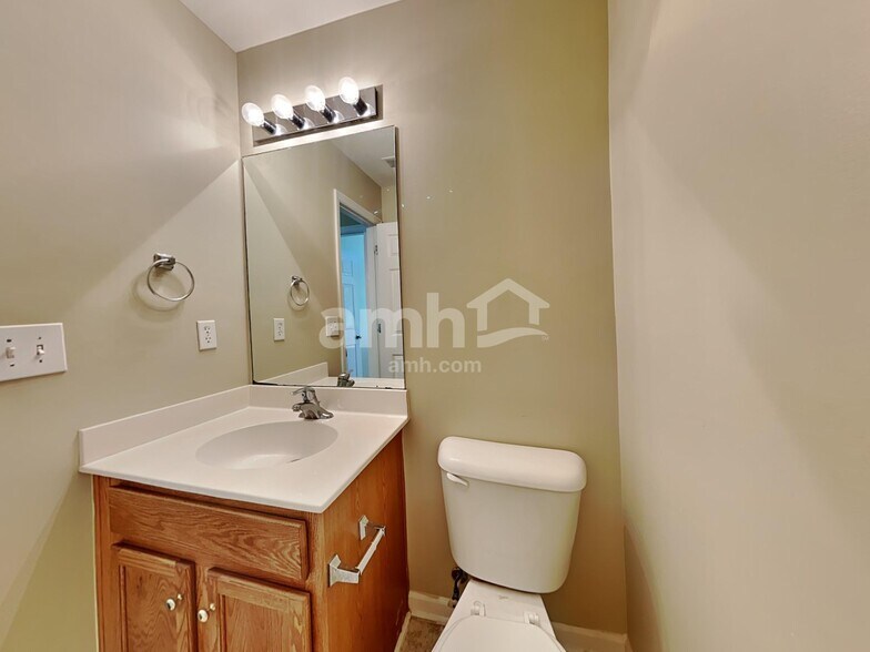 Building Photo - 4809 Wheatfield Dr