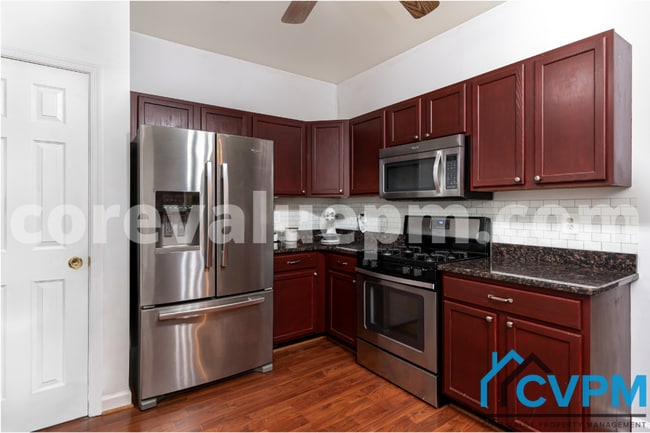 Building Photo - 8638 Willow Leaf Ln