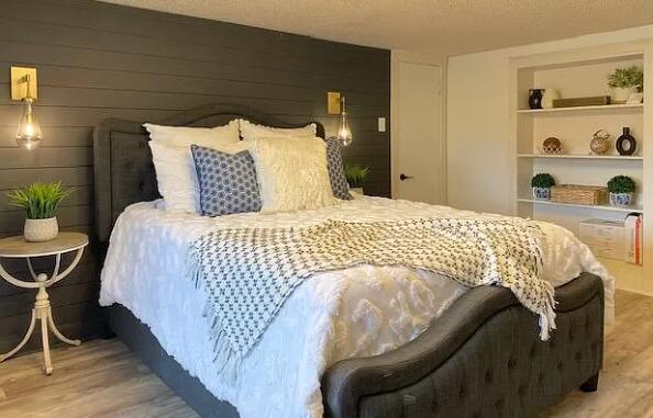 Building Photo - 2436 24th St