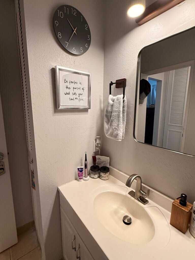 Building Photo - 40 Sheoah Blvd