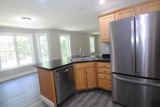 Building Photo - 46 Cherrywood Dr