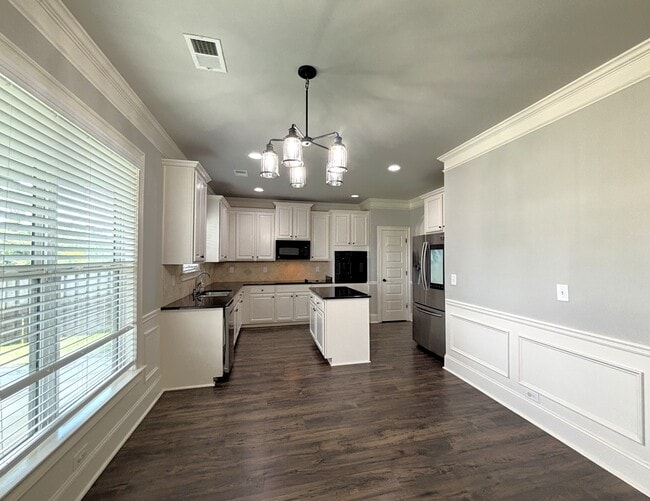 Building Photo - 781 Bridgewater Dr