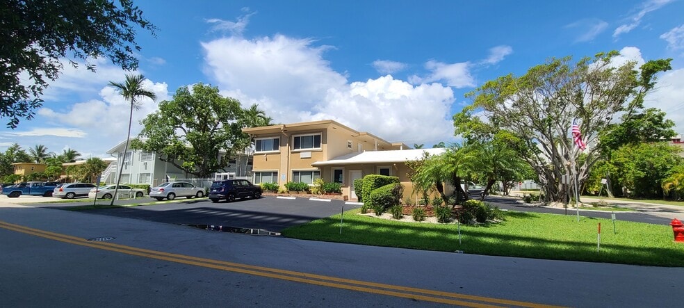 Building Photo - 925 Intracoastal Dr
