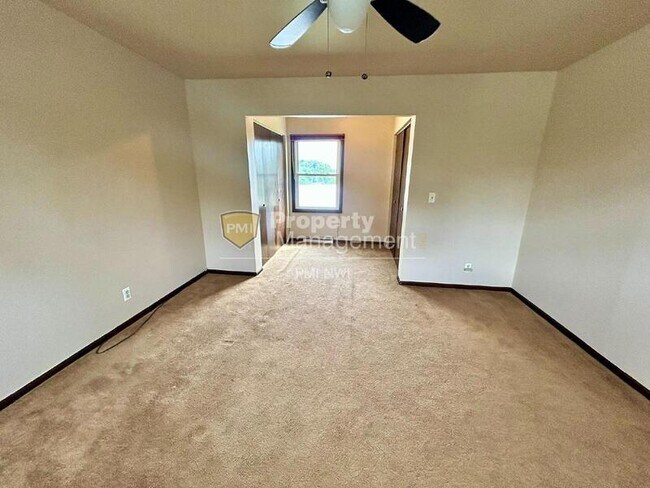 Building Photo - 12419 Cedar Lake Rd