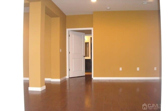 Building Photo - 446 Tower Blvd