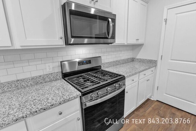 Building Photo - 212 Sweet Cherry Ln