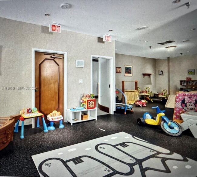 Building Photo - 5757 Collins Ave