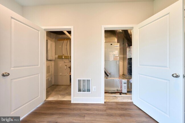Building Photo - 11323 Hypatia Lp
