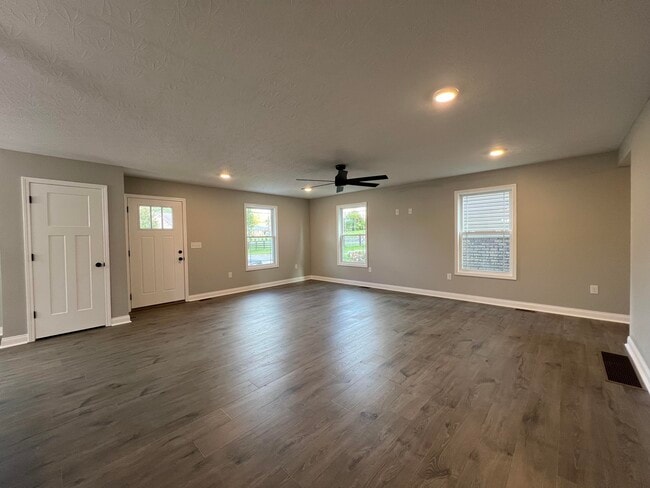 Building Photo - 309 Gallahadion Ct