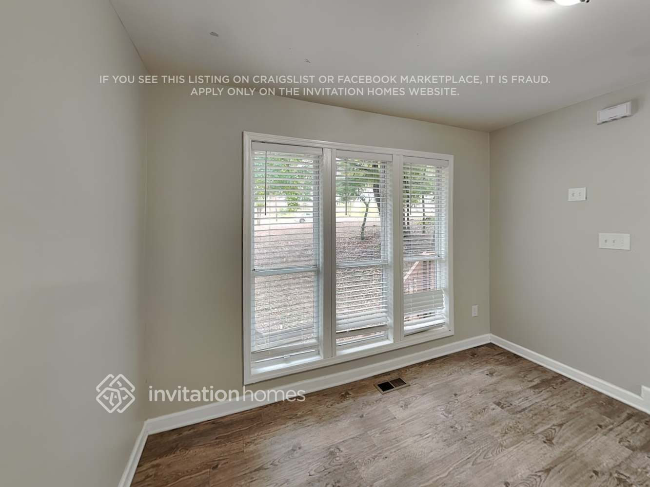 Building Photo - 5545 Gibson Dr
