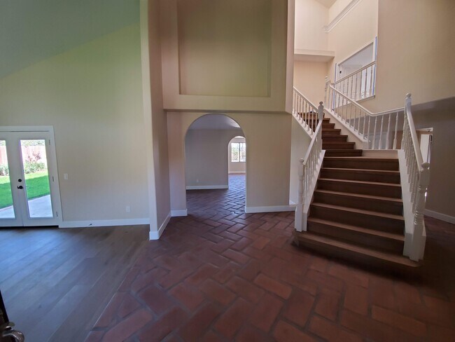 Building Photo - 10021 Resmar Ct