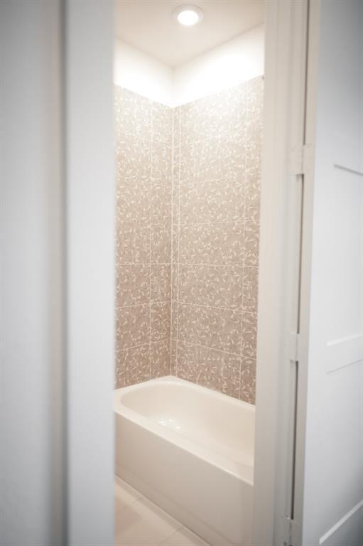 Building Photo - 264 Pullman Ct