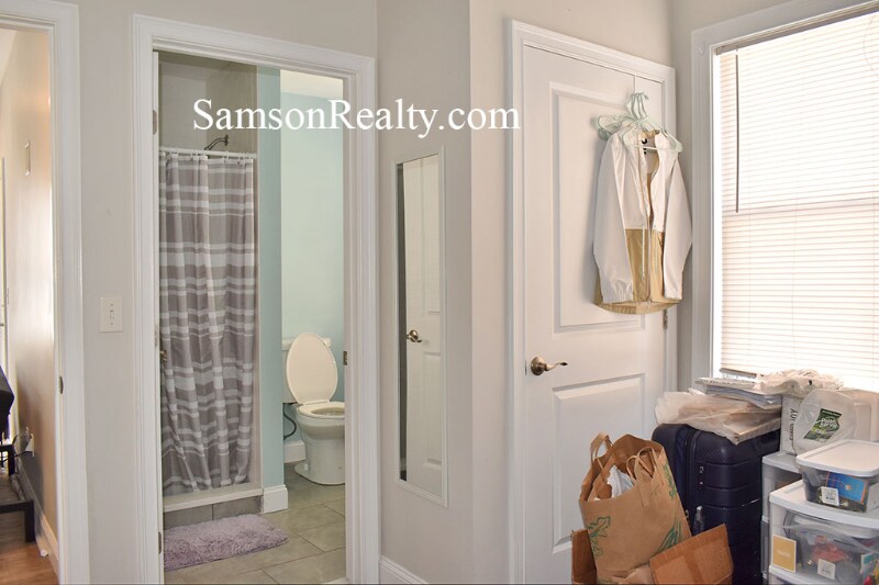 Building Photo - 14 Trenton St