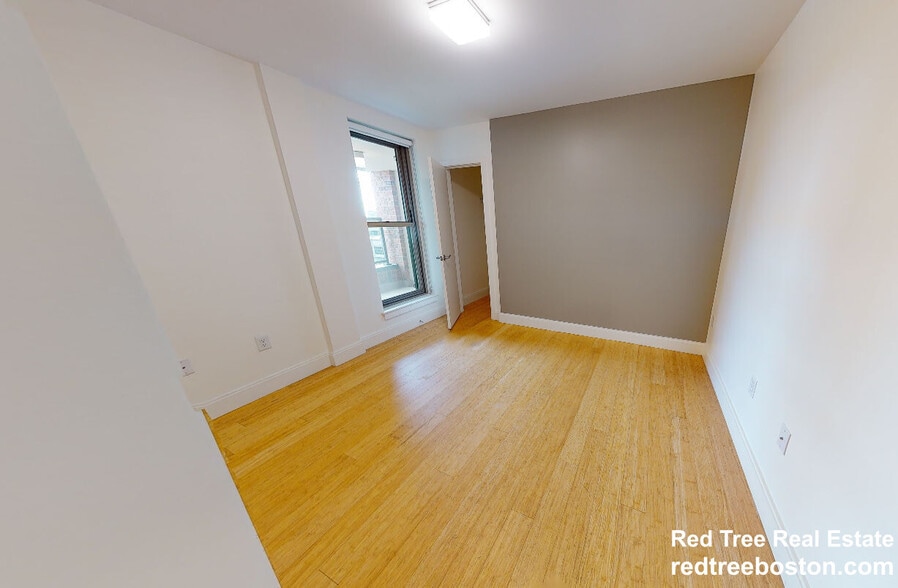 Building Photo - 40 Malvern St