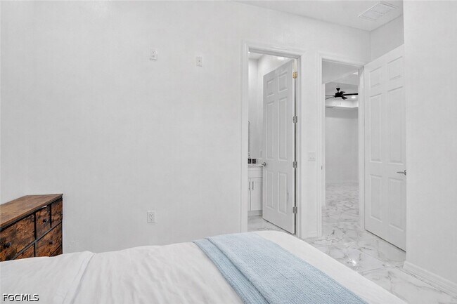 Building Photo - 2513 69th St W