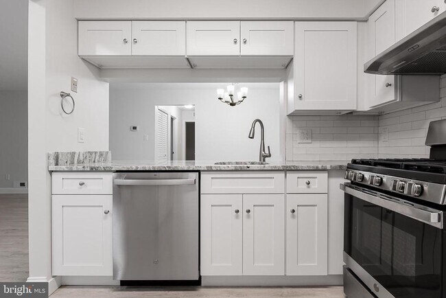 Building Photo - 5003A Albridge Way
