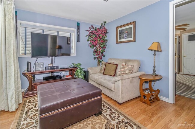 Building Photo - 18 Turner Rd