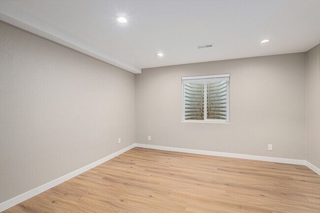 Building Photo - Just Remodeled!