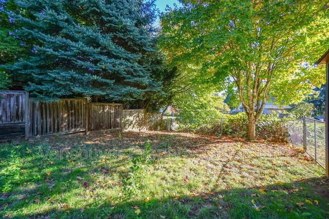 Building Photo - 4901 NE 47th Ave
