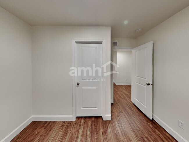 Building Photo - 5966 Verdigris Dr