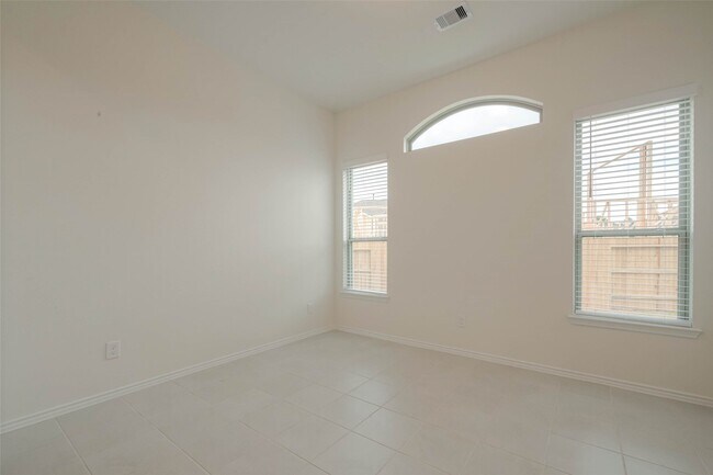Building Photo - 1343 Vinter Mdws Ln