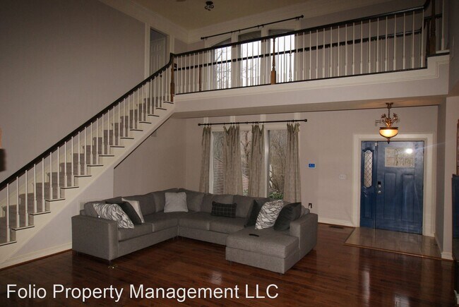 Building Photo - 4 br, 4 bath House - 10016 Bluff Drive