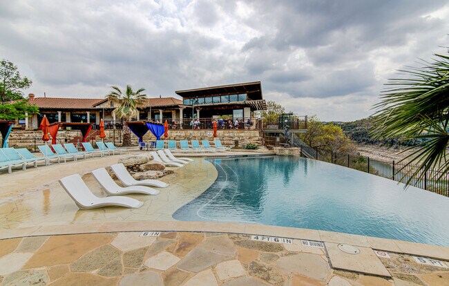 Building Photo - 107 Cascading Water Pl