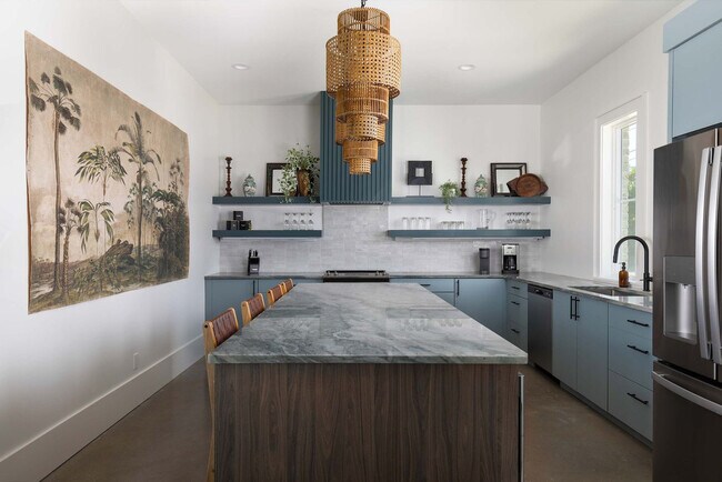 Building Photo - 226 George C Wallace Blvd