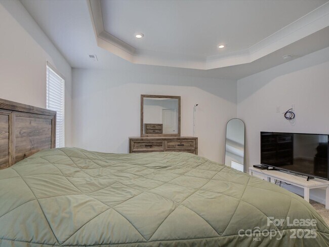 Building Photo - 13124 Rover St