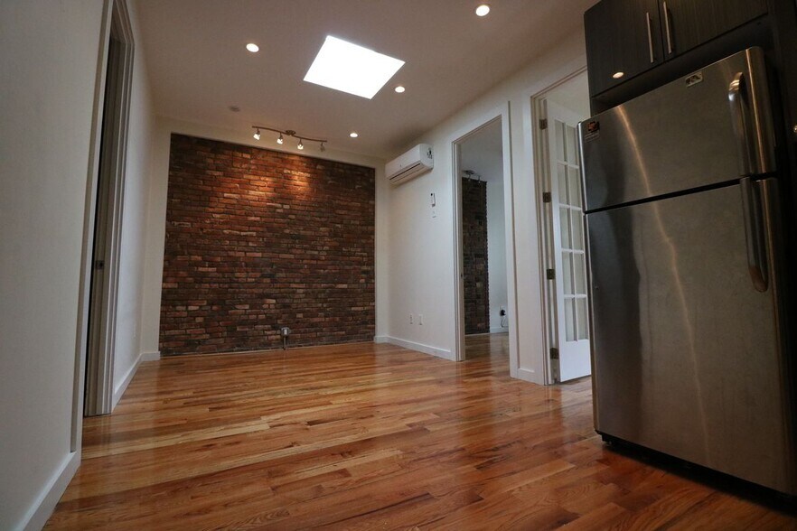 Building Photo - 1012 Fulton St